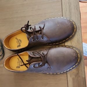 DR MARTENS shoes